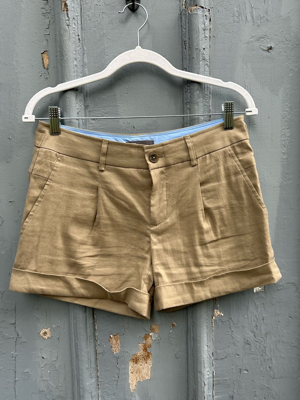 Vince Taupe Linen Cotton blend shorts, size 4